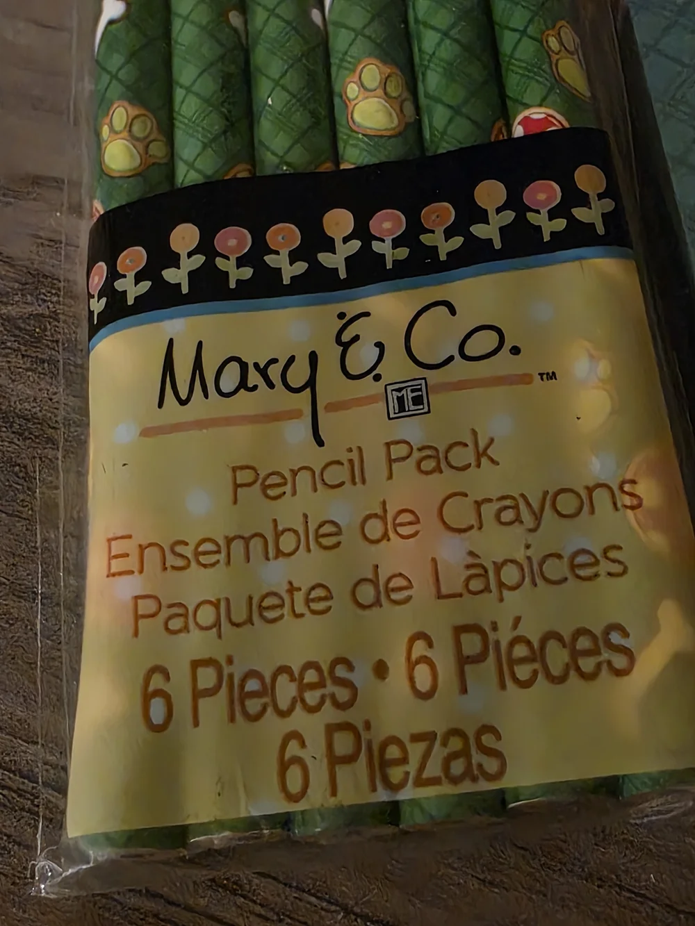 2 Piece Lot Mary Engelbreit Holiday Scottie Magnetic Note pad & Dog Bone Pencils